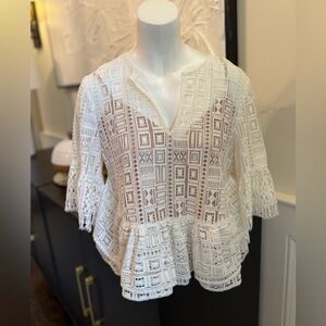 BCBGMaxAzria White Relaxed Peplum Blouse.‎ Gorgeous!